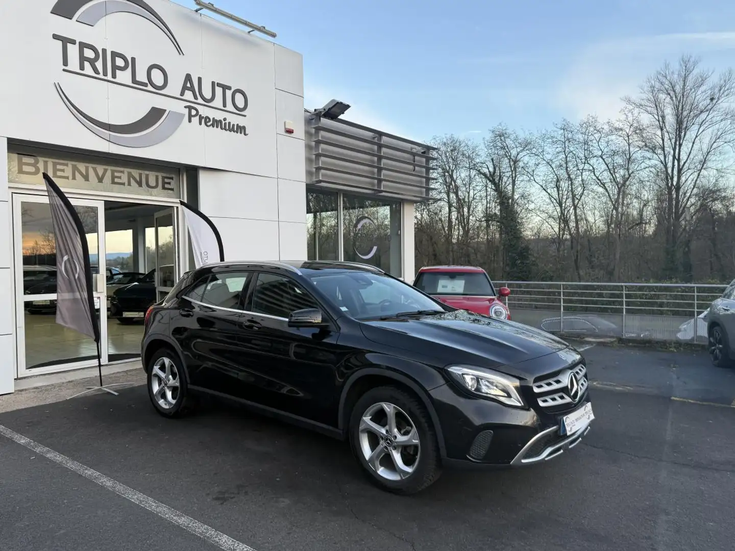 Mercedes-Benz GLA 180 GLA 180 d - BV 7G-DCT Sensation - CAMERA AR + GPS Schwarz - 1