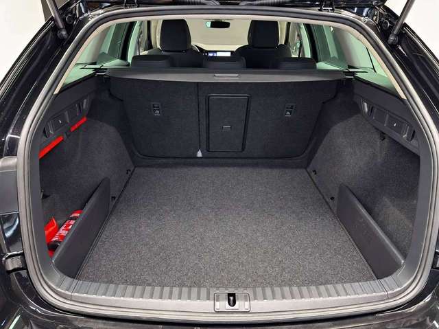 Skoda Octavia — photo 15