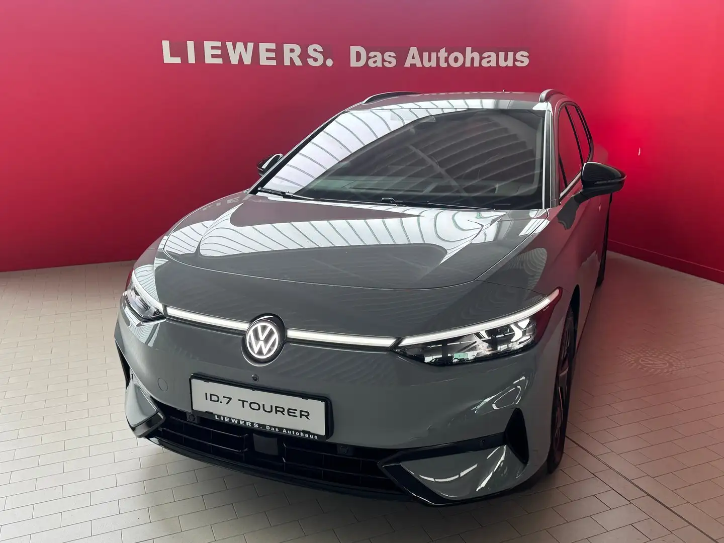 Volkswagen ID.7 Tourer Pro 210 kW Business Grau - 2
