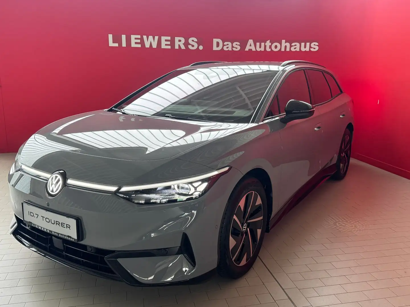 Volkswagen ID.7 Tourer Pro 210 kW Business Grau - 1