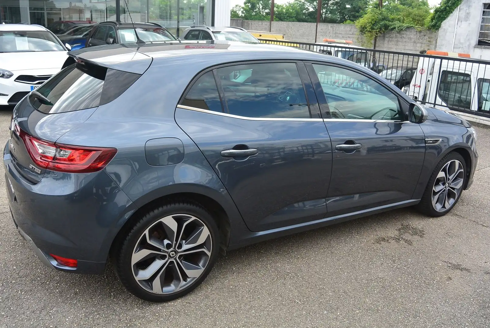 Renault Megane 1.2 TCE 130CH ENERGY INTENS Gris - 2