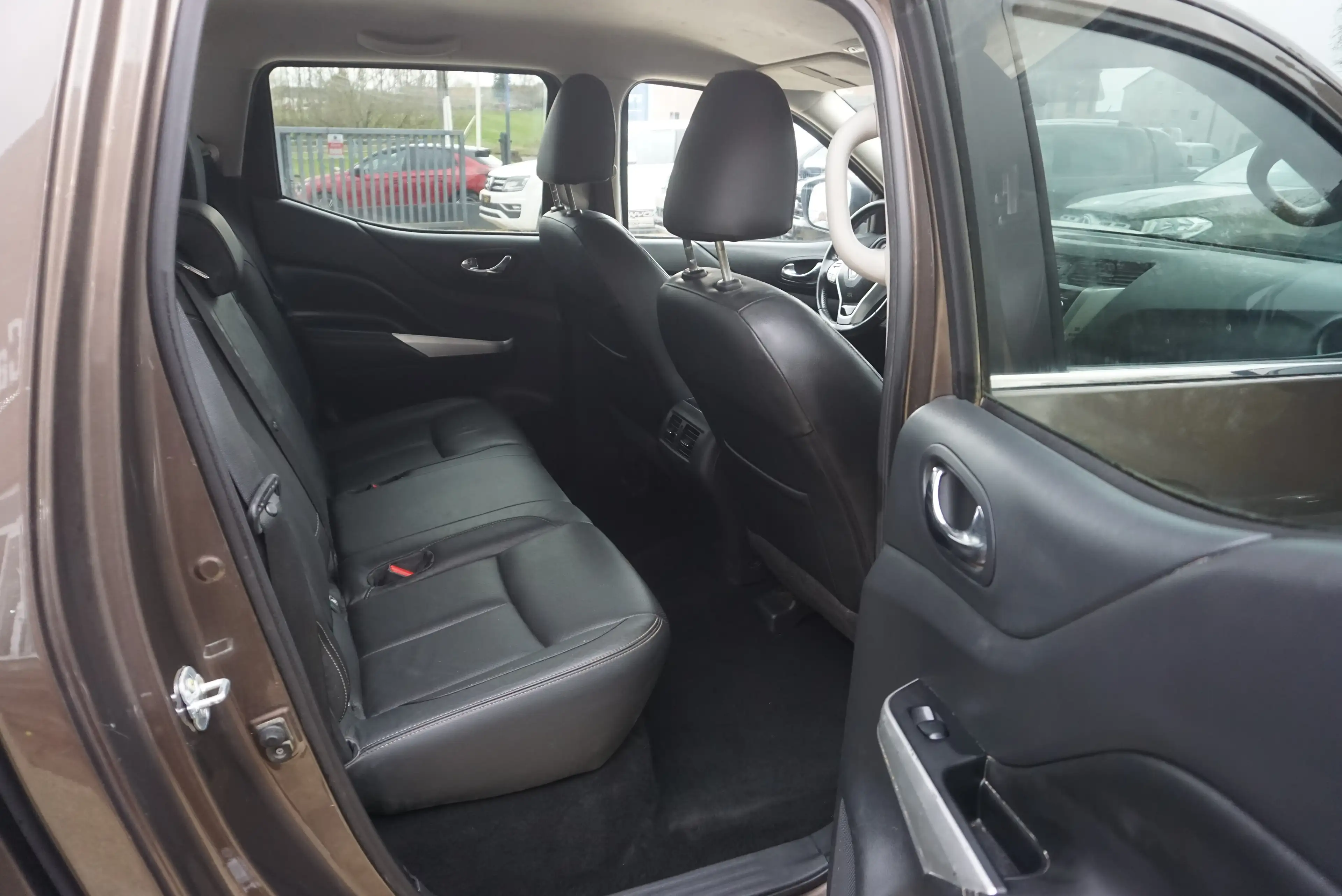 Renault Alaskan 2.3 dCi INTENS 4X4 TVA-BTW AUTO CAM360 FULL LED 6b — photo 8