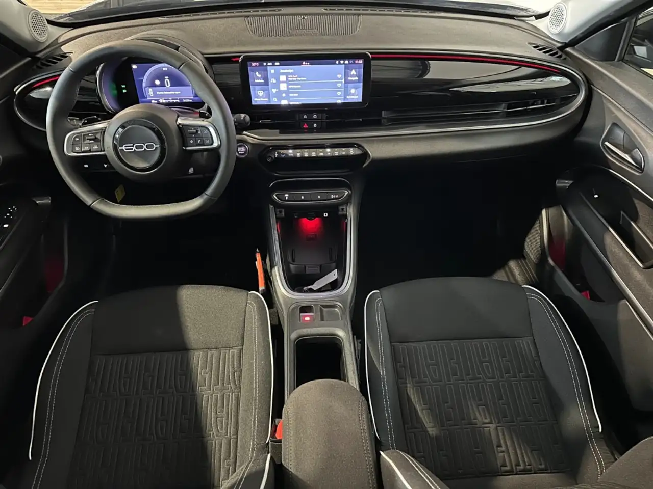 Fiat 600 1.2 HYBRID URBAN l NAP l AUTOMAAT l CARPLAY l CAME, миниатюра 2