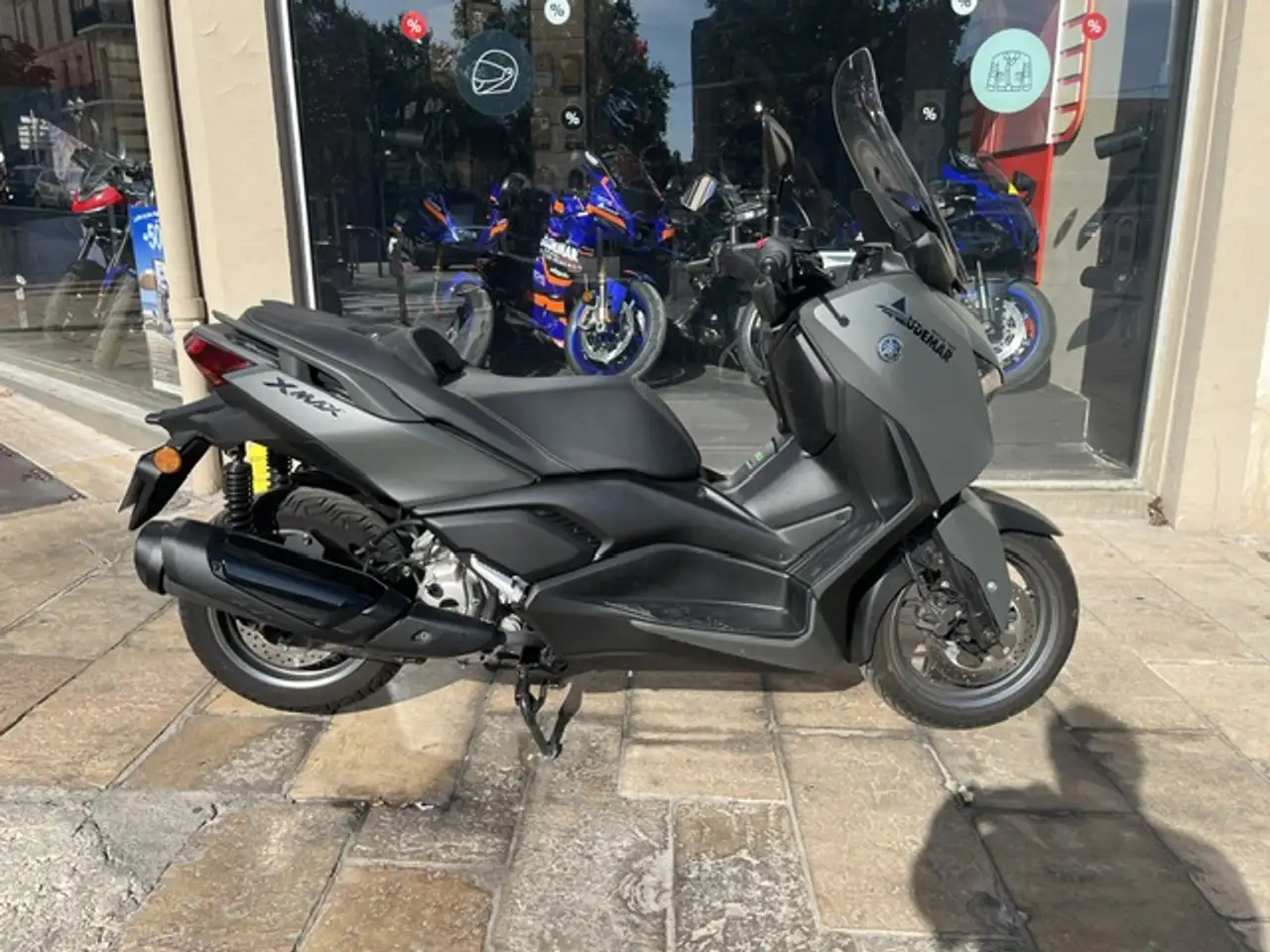 Yamaha X-Max 300