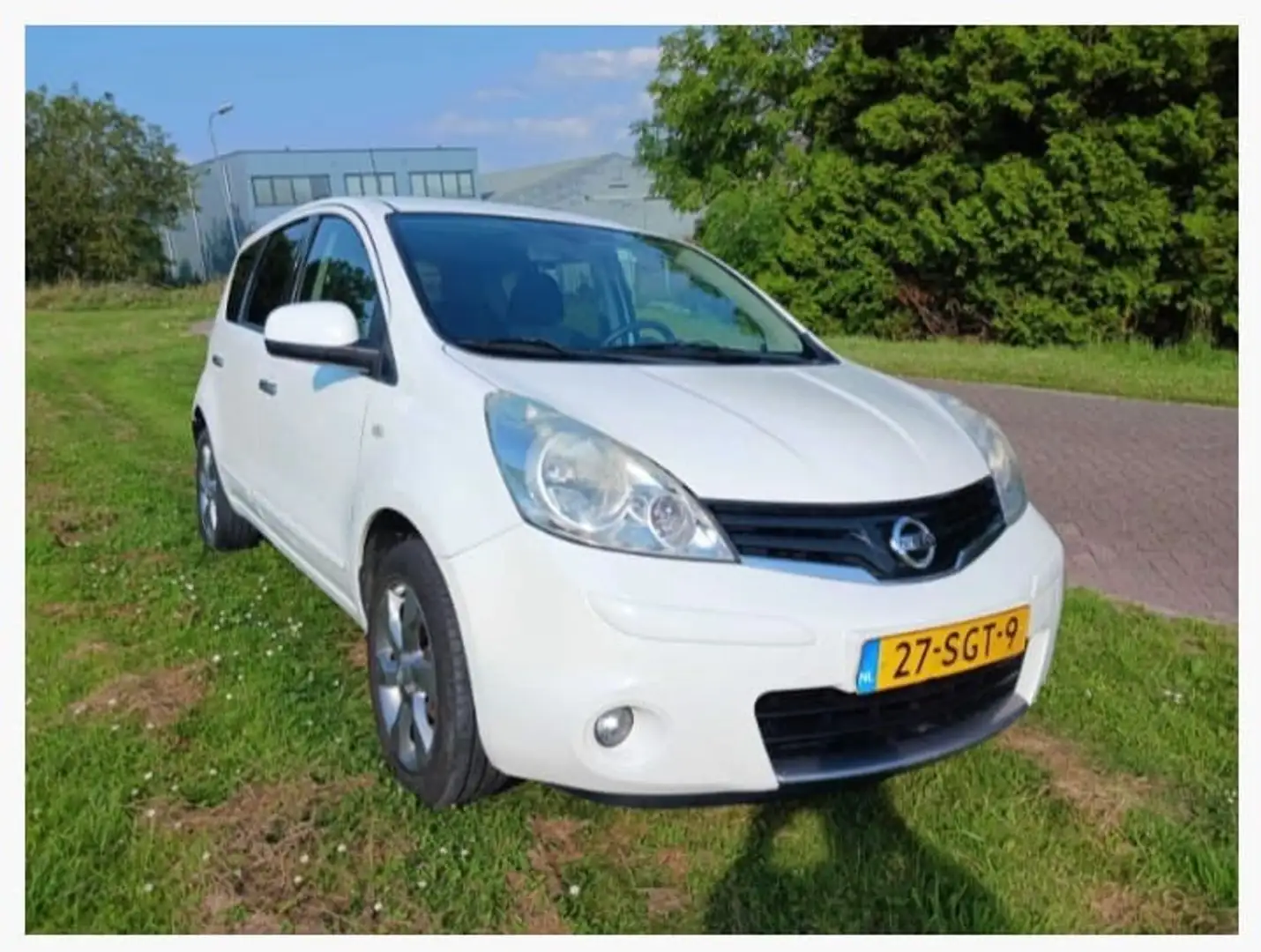 Nissan Note Note+1.4+Connect+Edition Bílá - 1