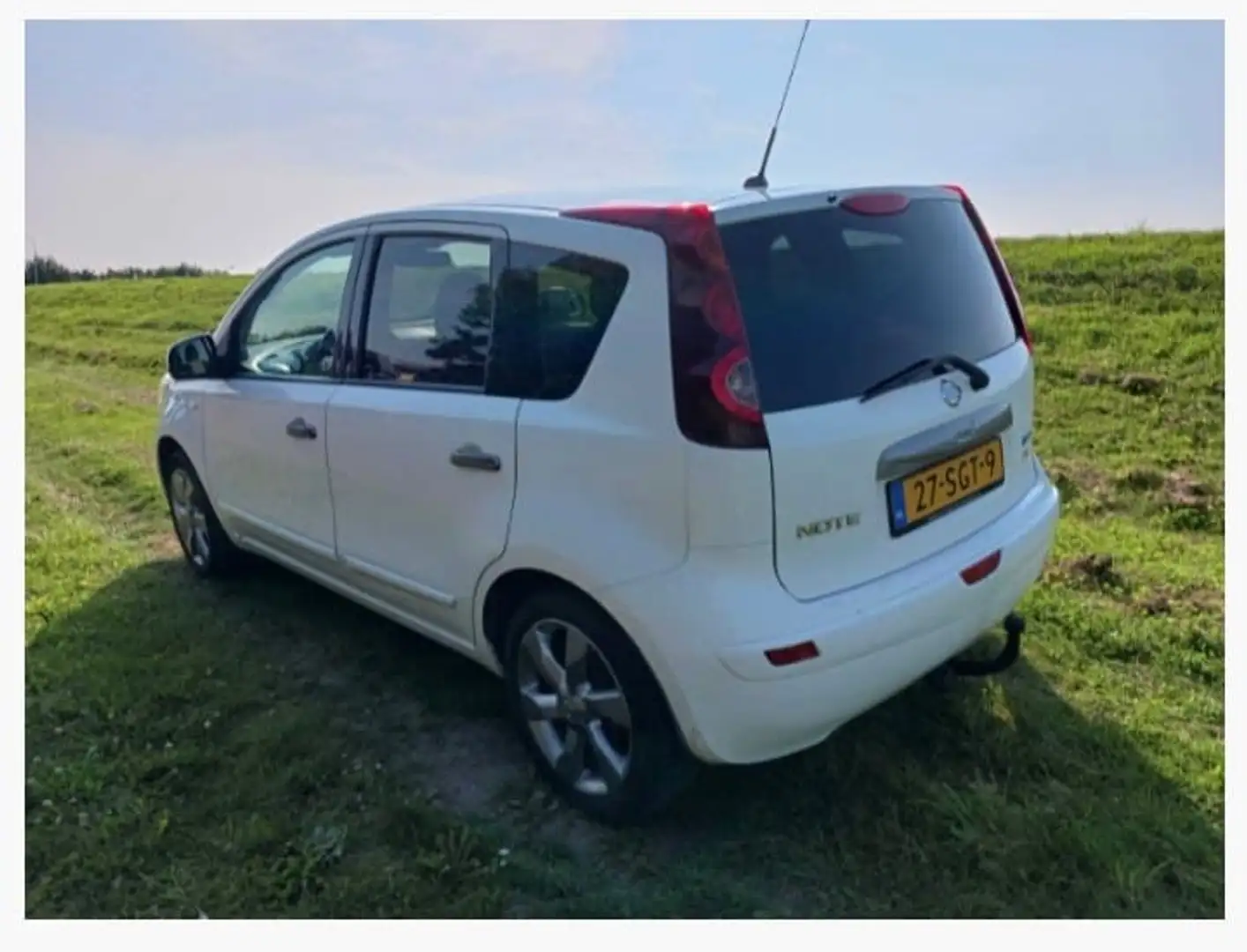 Nissan Note Note+1.4+Connect+Edition Bílá - 2