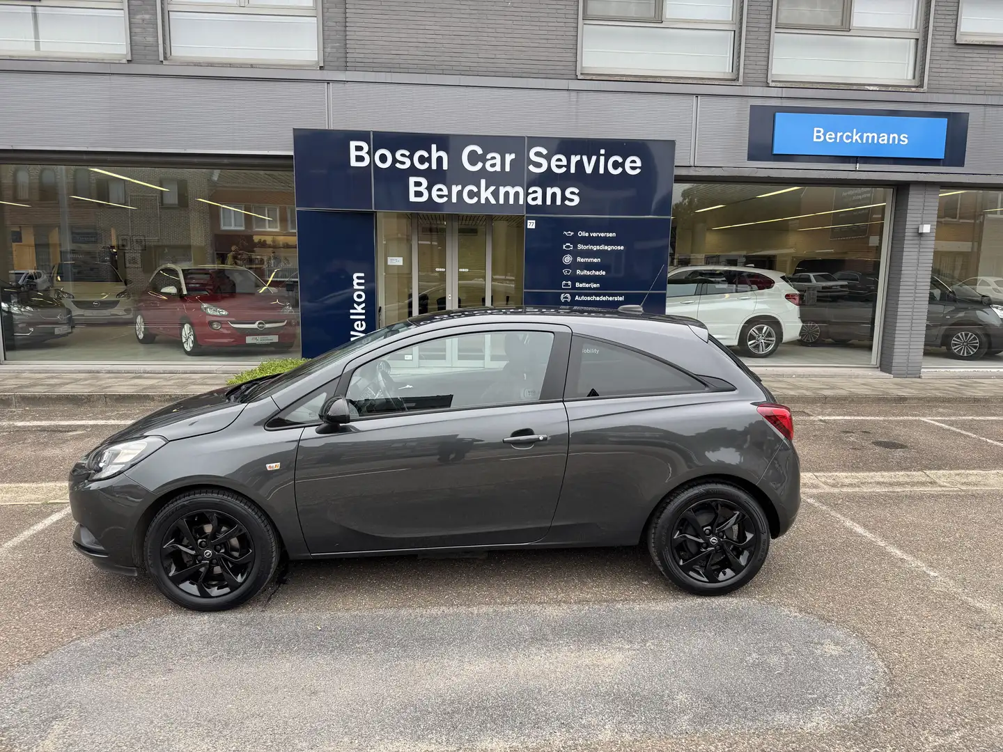 Opel Corsa-e 3D Black Edition 1.2 Benzine Grau - 1