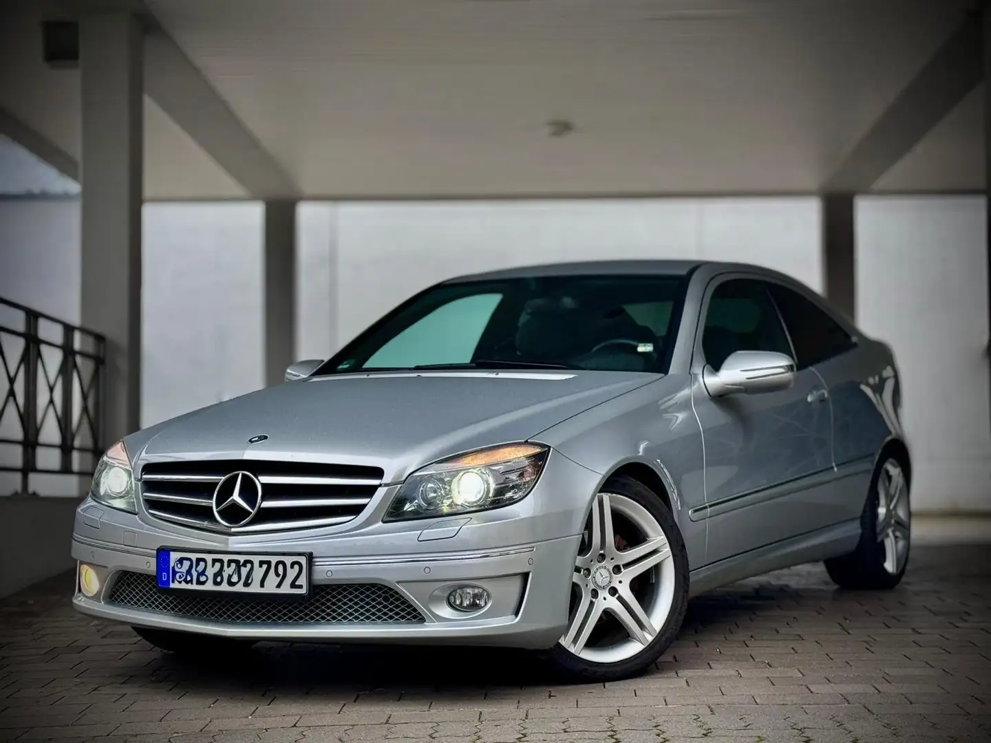 Mercedes-Benz CLC 220 CDI Automatik Navi Xenon Grau - 1