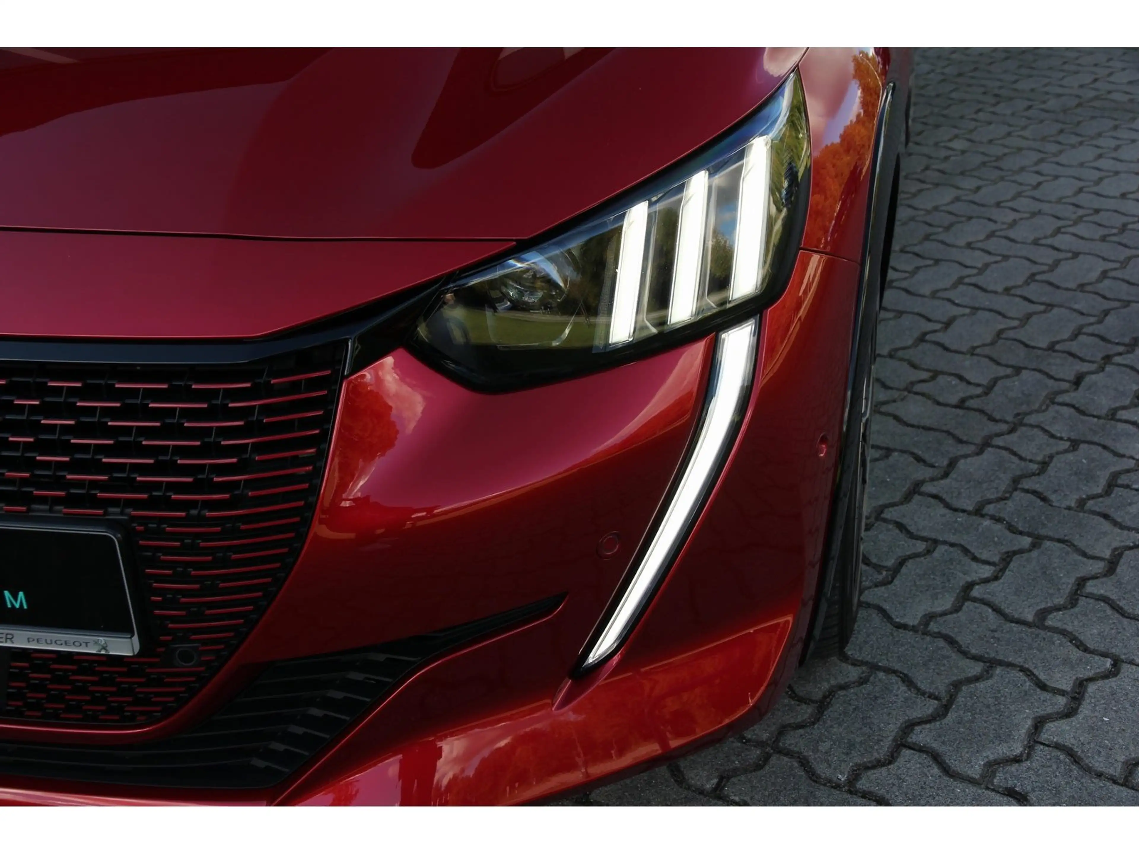 Peugeot 208 (e-) GT Pack Navi GJR ACC Kamera Full-LED — photo 5