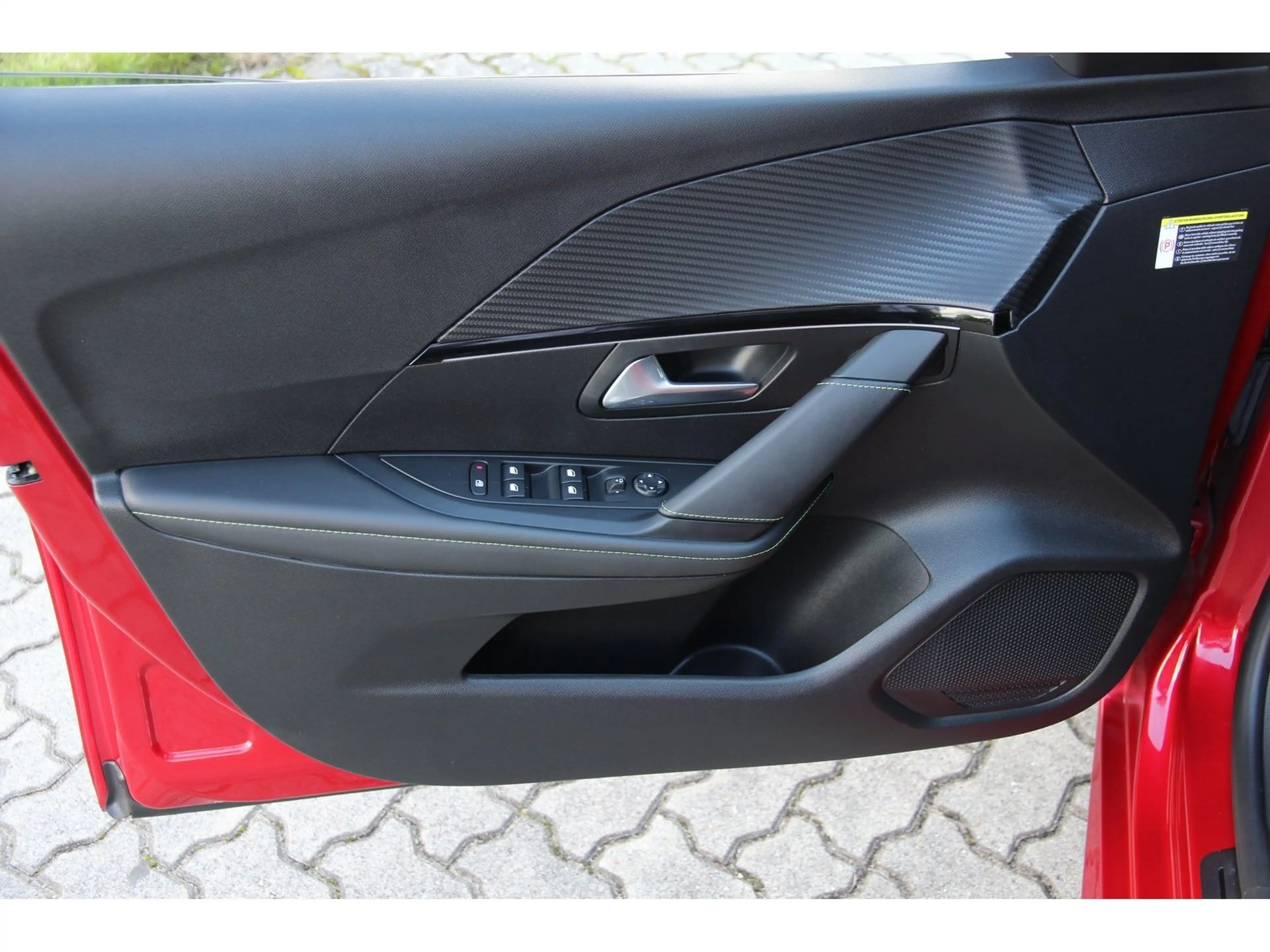Peugeot 208 (e-) GT Pack Navi GJR ACC Kamera Full-LED — photo 13