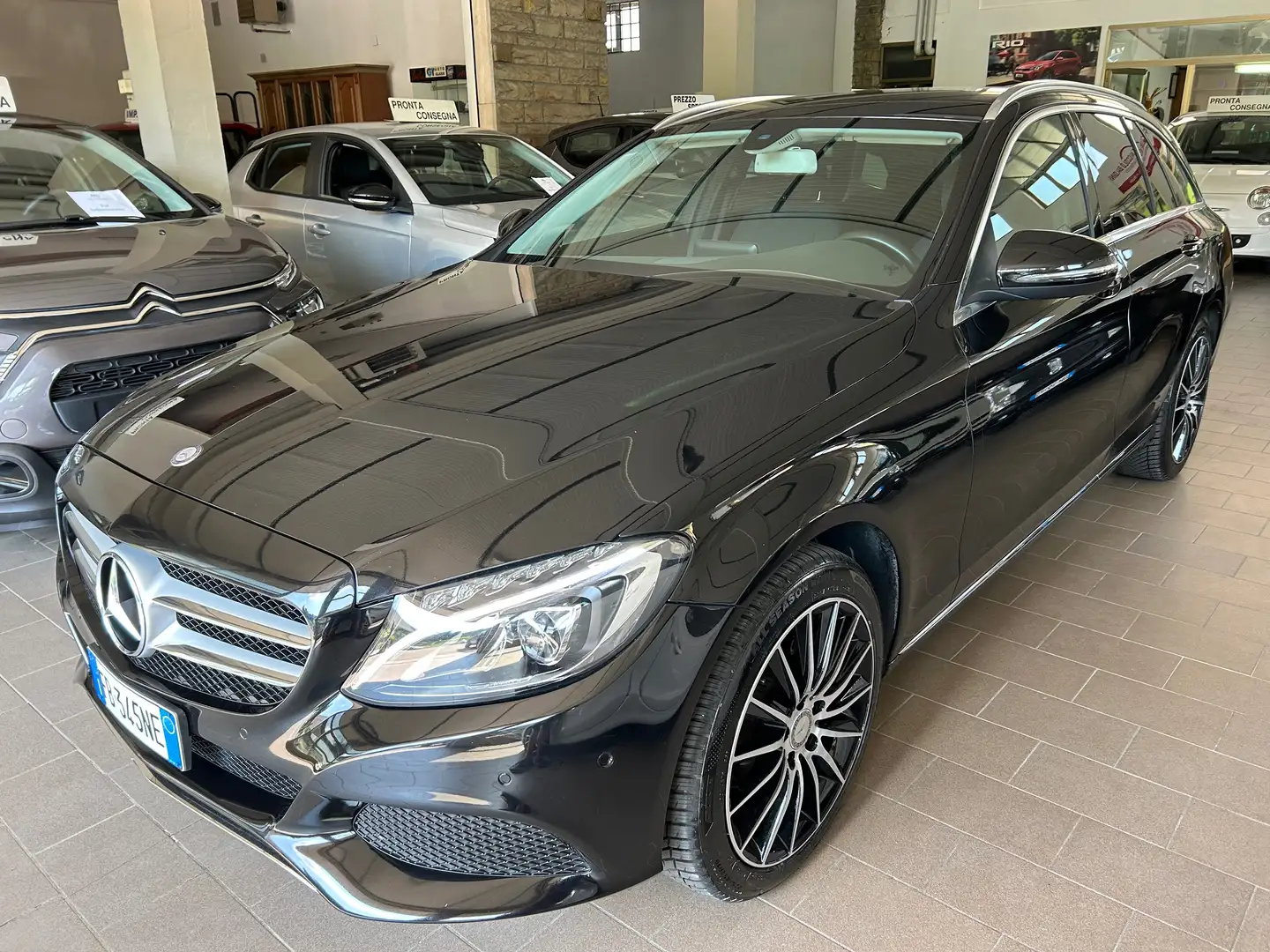 Mercedes-Benz C 200 SW d (bt) Premium Schwarz - 1