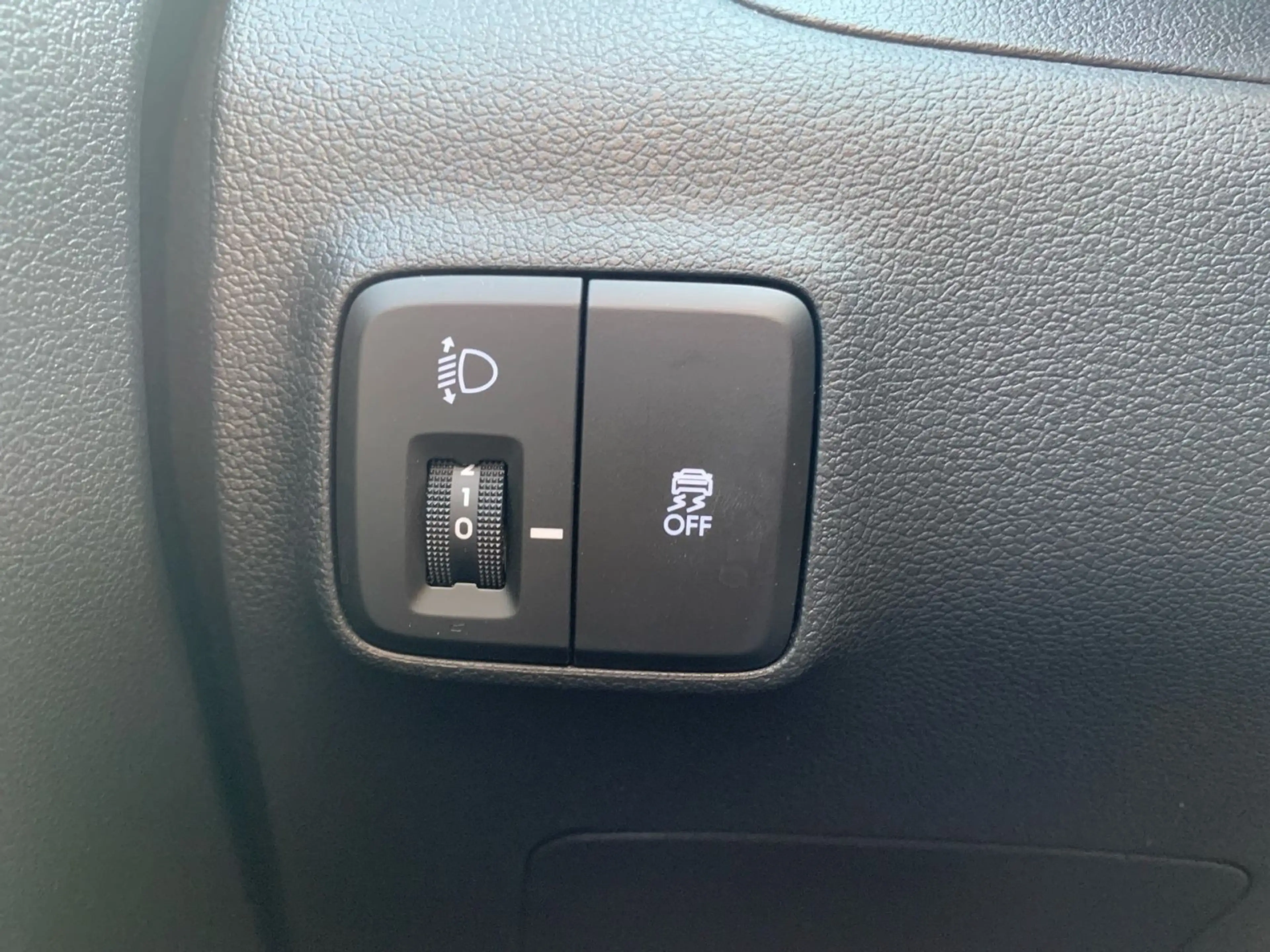 Hyundai i10 1.0 Select — photo 11