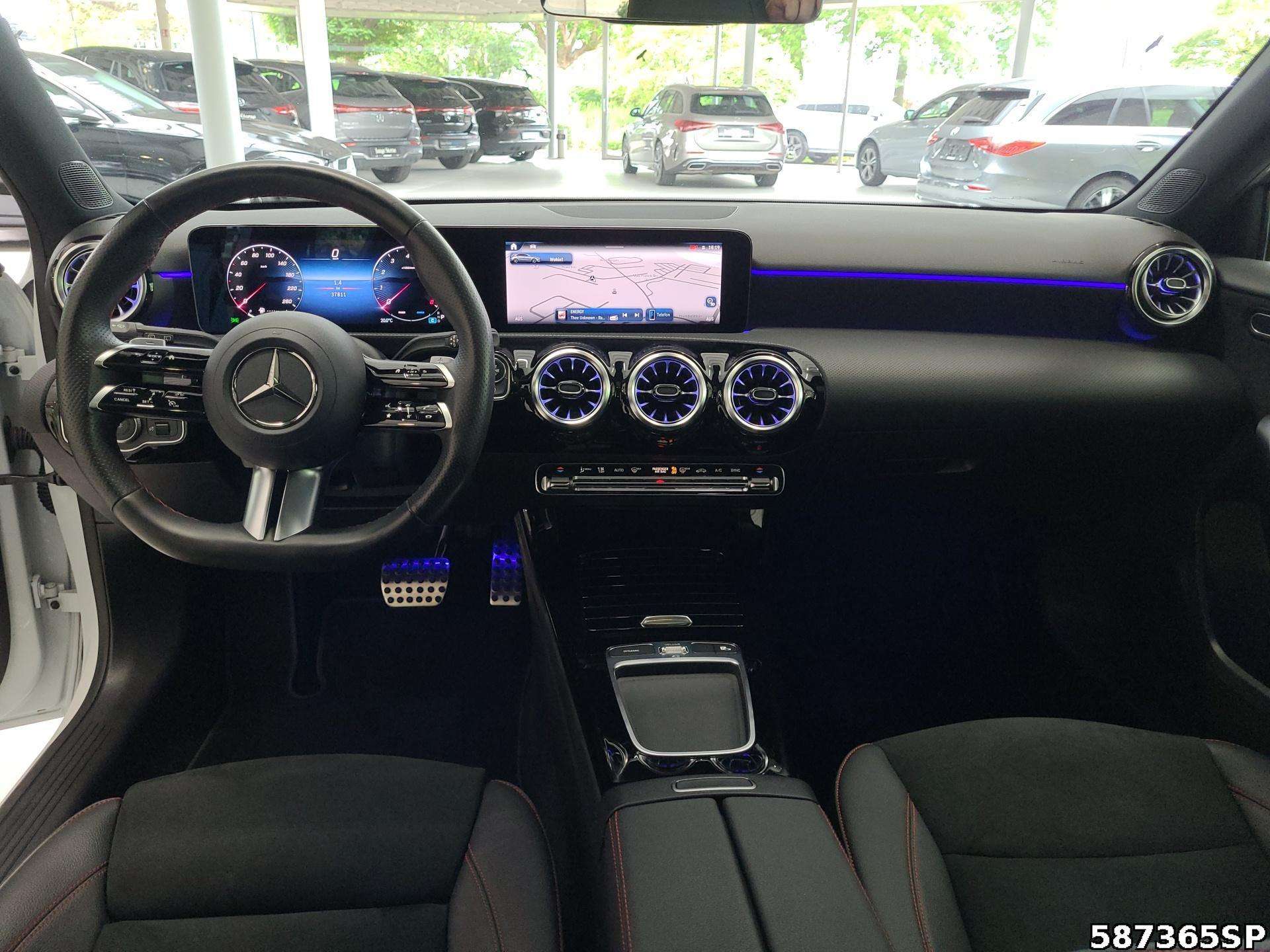 Mercedes-Benz A 180