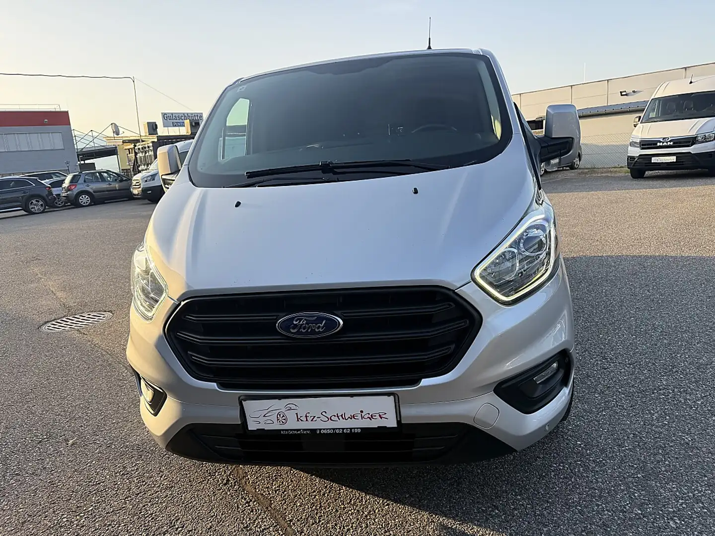 Ford Transit Custom Kasten 2,0 TDCi L2H1 340 Trend Silber - 2