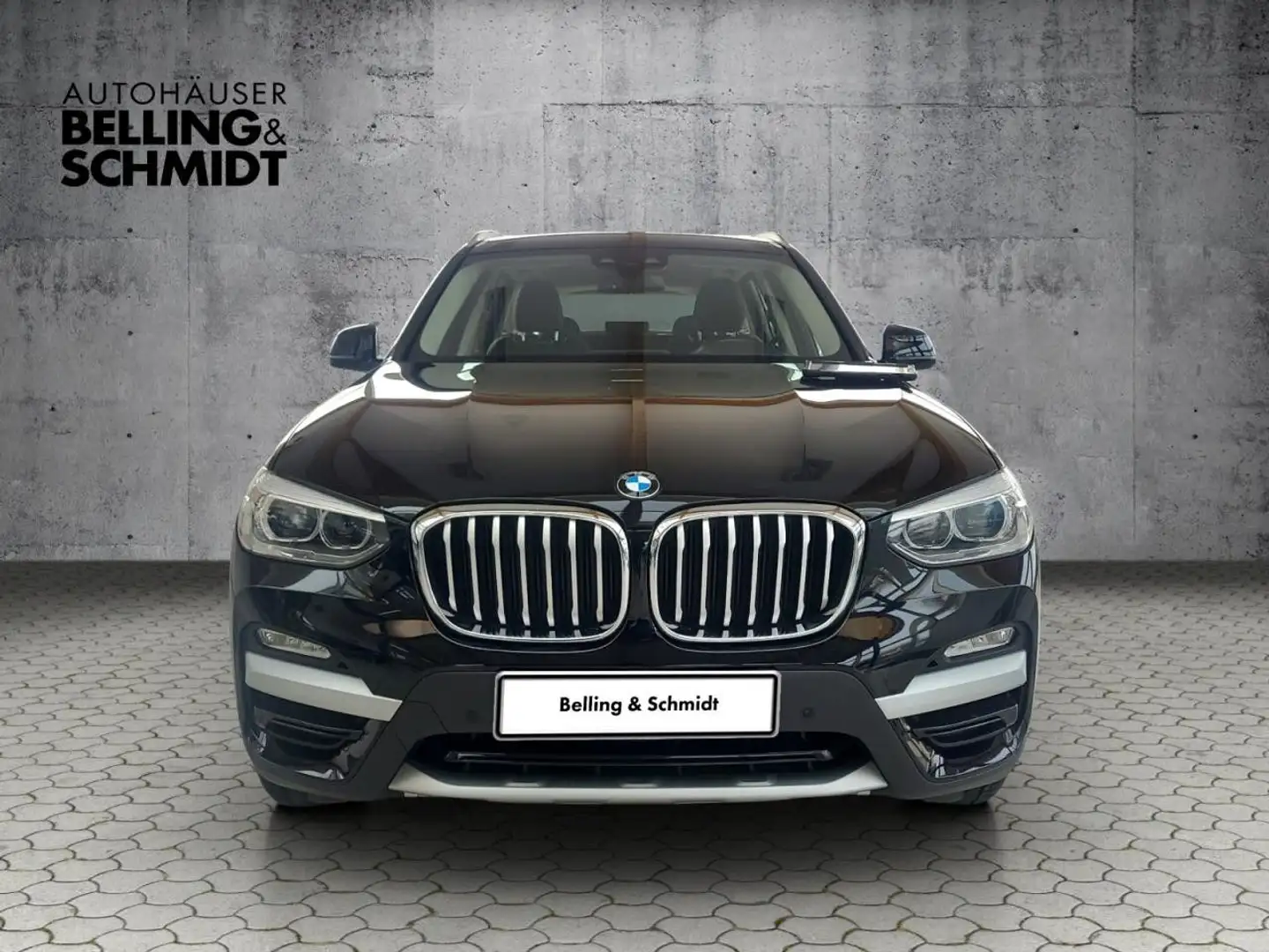BMW X3 xDrive20i xLine AHK Navi ParkAssist HUD LED PDC Schwarz - 2