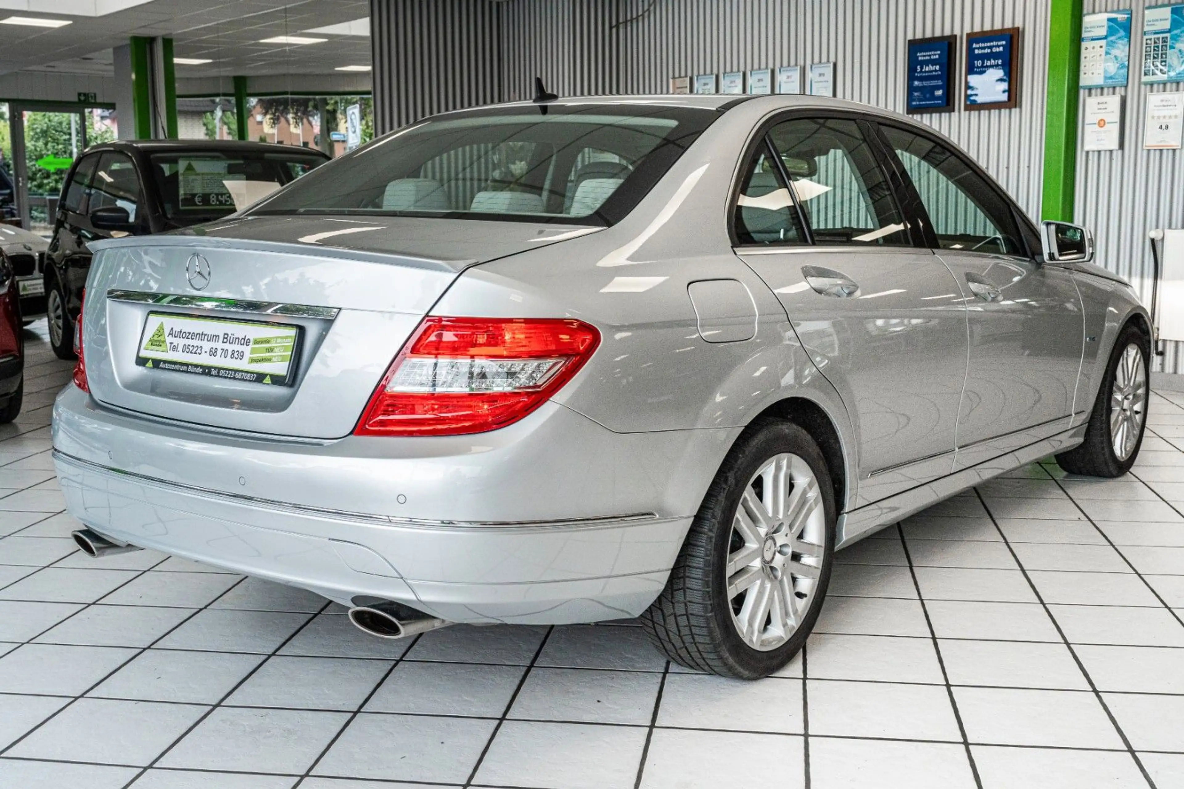 Mercedes-Benz C 350 C -Klasse NUR 35.100 KM Automatik 292 PS — photo 9