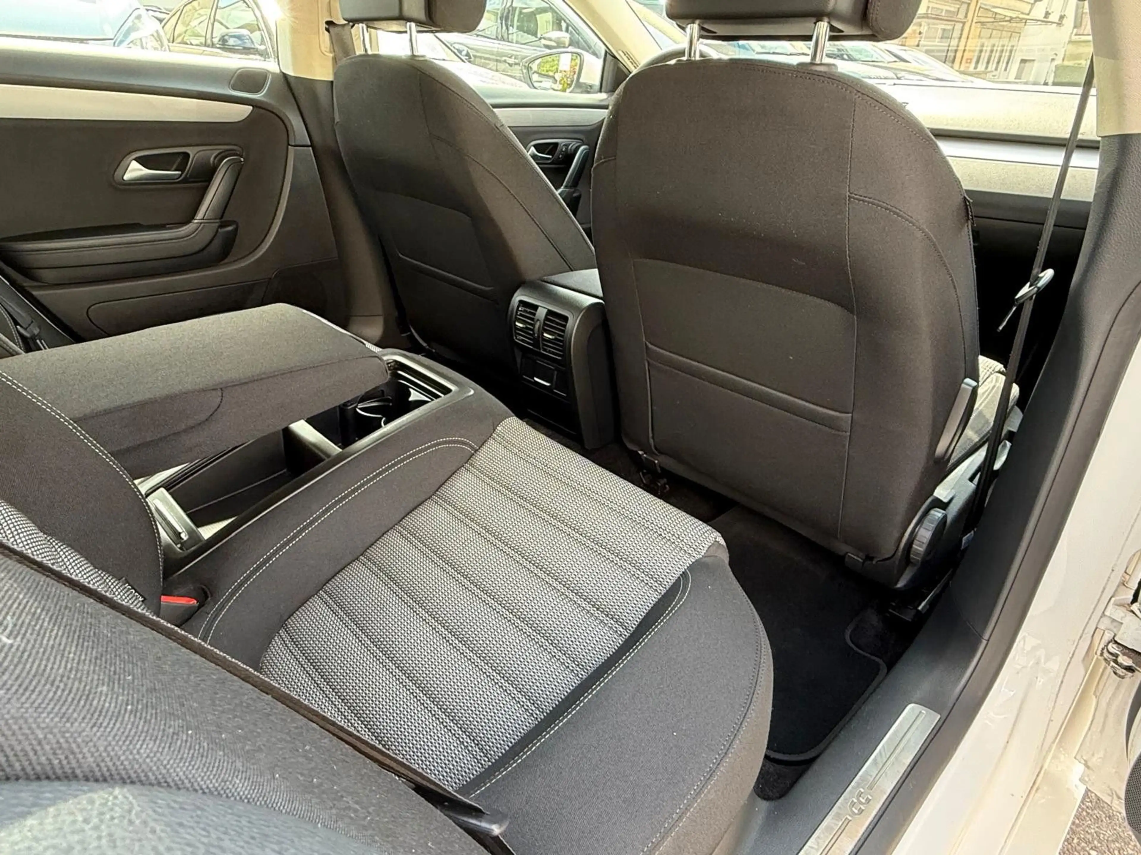Volkswagen CC Basis BMT, Navi, Bi -Xenon, Top  . — photo 10