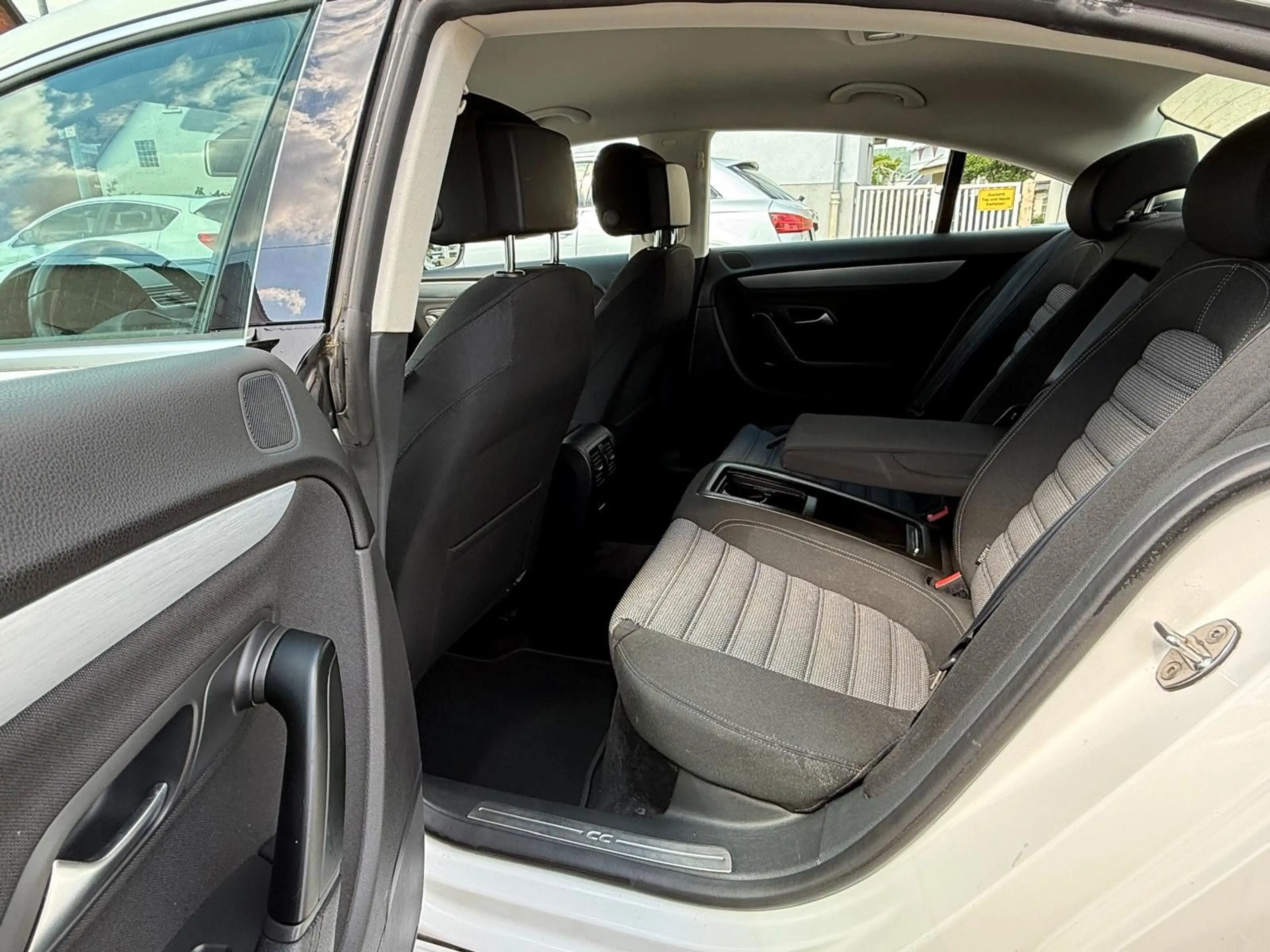 Volkswagen CC Basis BMT, Navi, Bi -Xenon, Top  . — photo 7