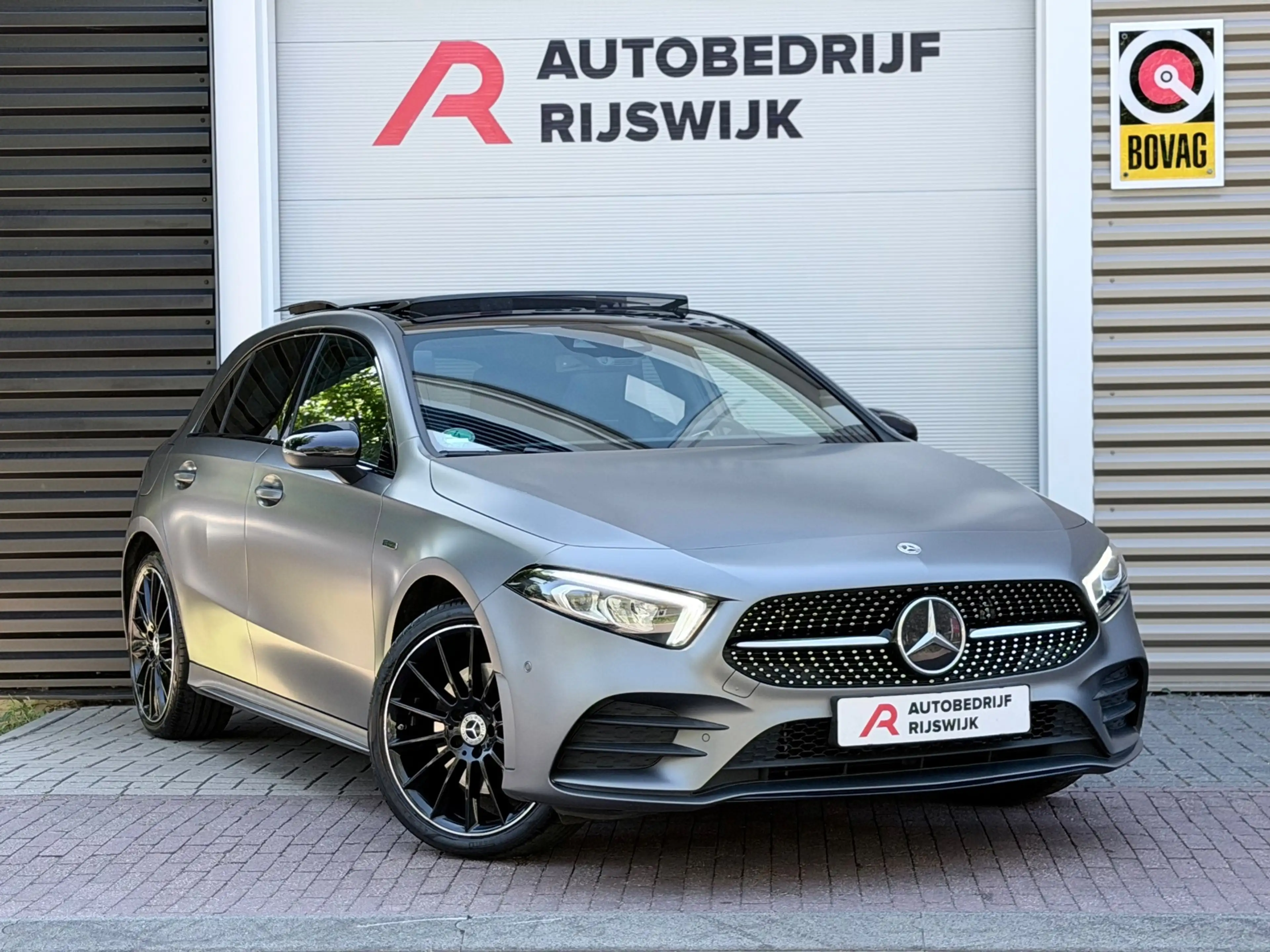 Mercedes-Benz A 250 e Premium Pano/Sfeer/Blindspot — photo 6