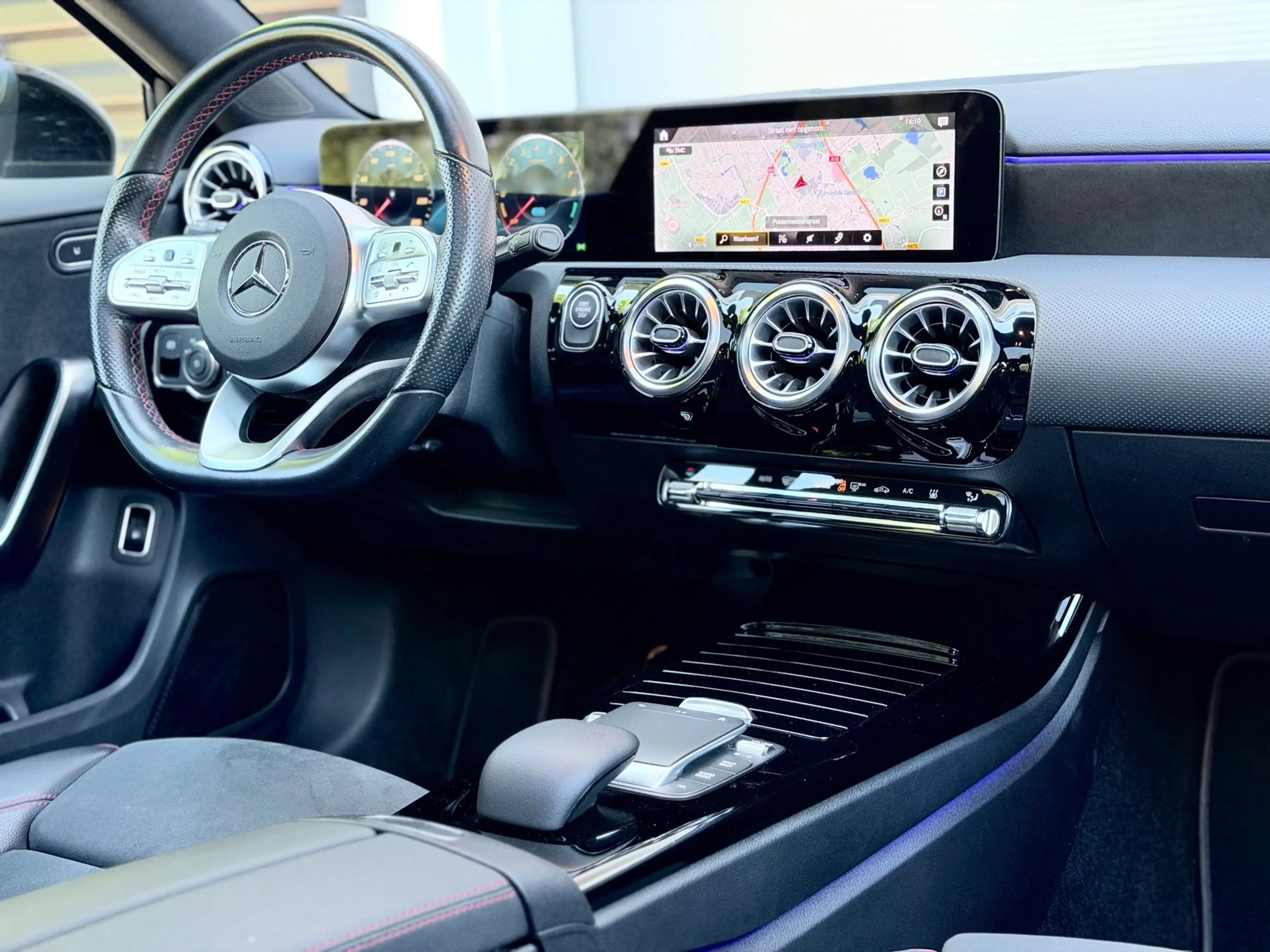 Mercedes-Benz A 250 e Premium Pano/Sfeer/Blindspot — photo 16