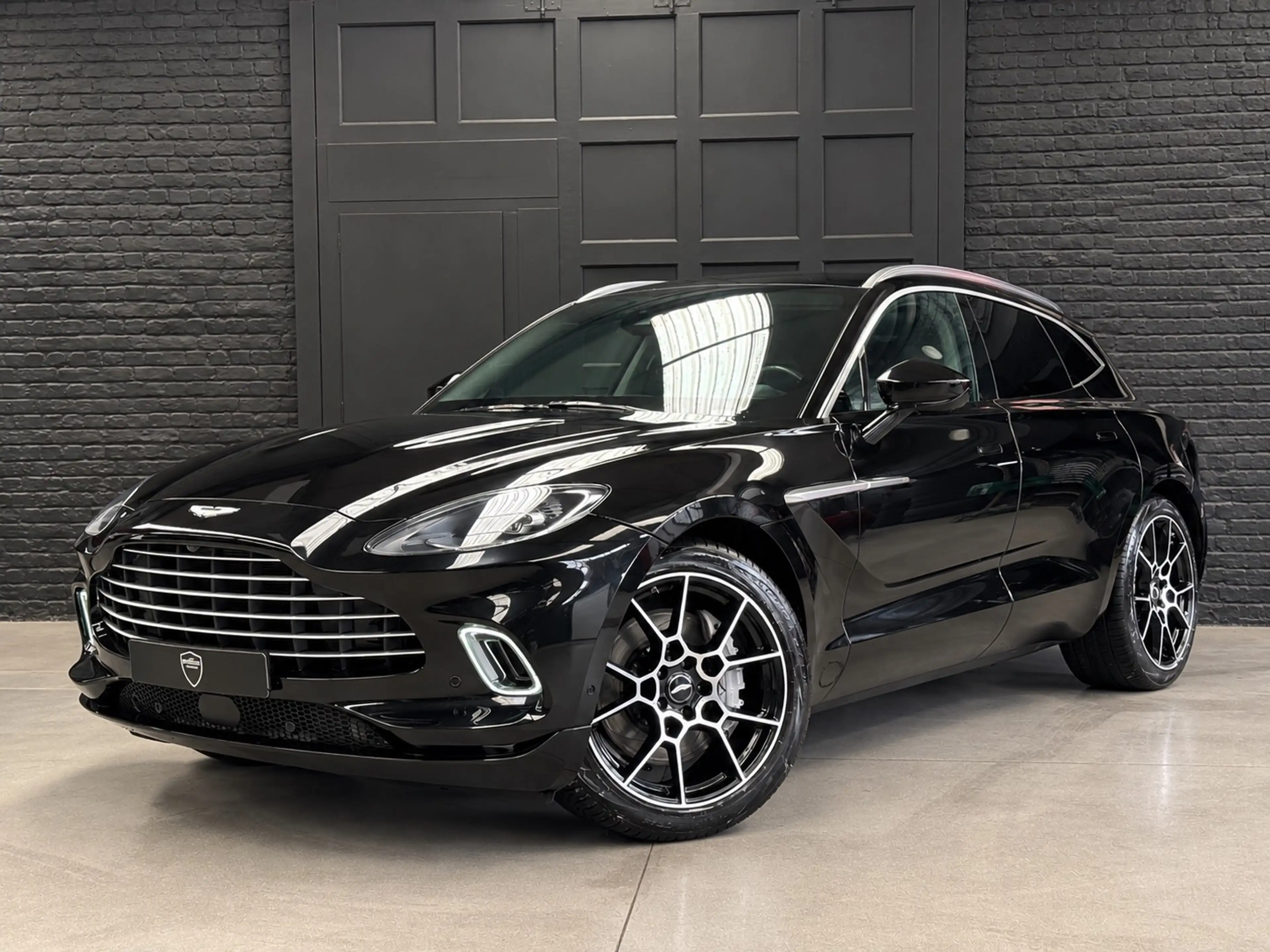 Aston Martin DBX