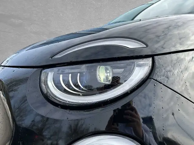 Fiat 500e view 13