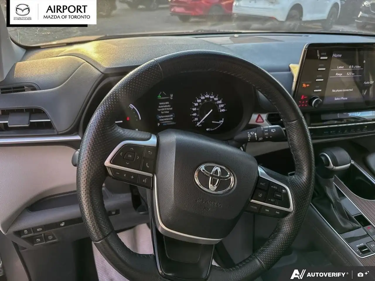 Toyota Sienna снимка Toyota Sienna