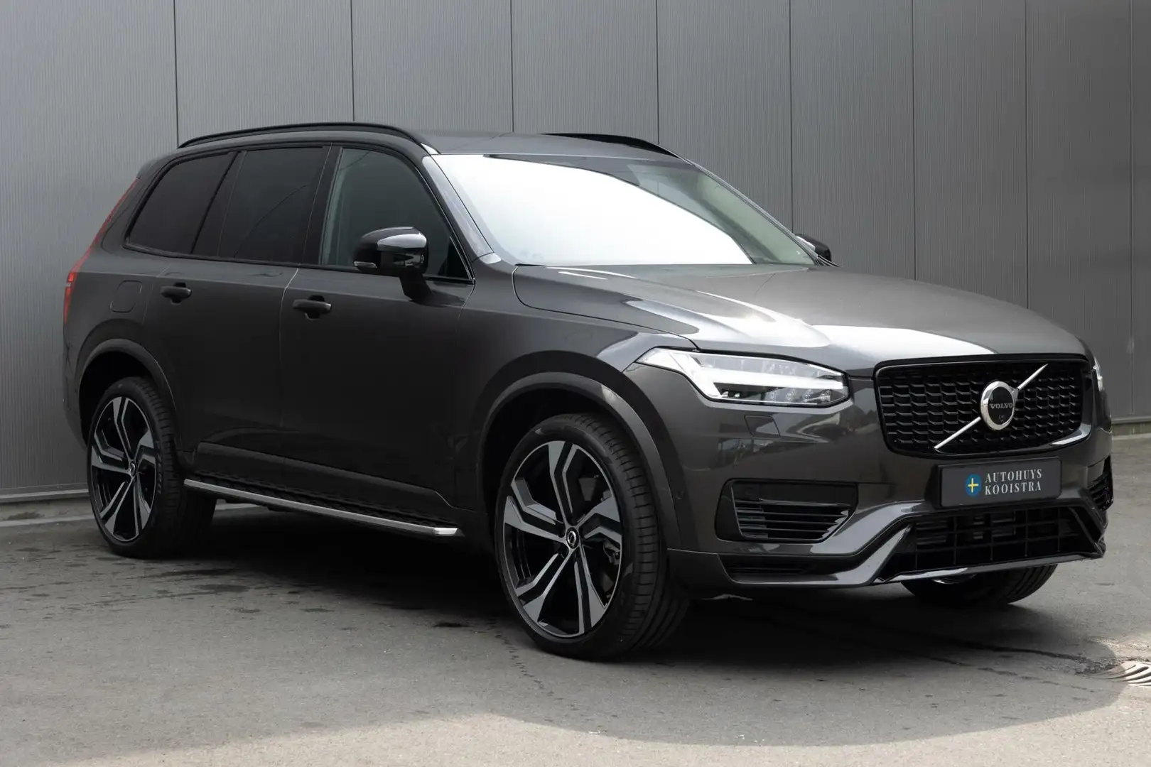 Volvo XC90 2.0 T8 Recharge AWD Ultra Dark Bowers Wilkins audi Grijs - 2