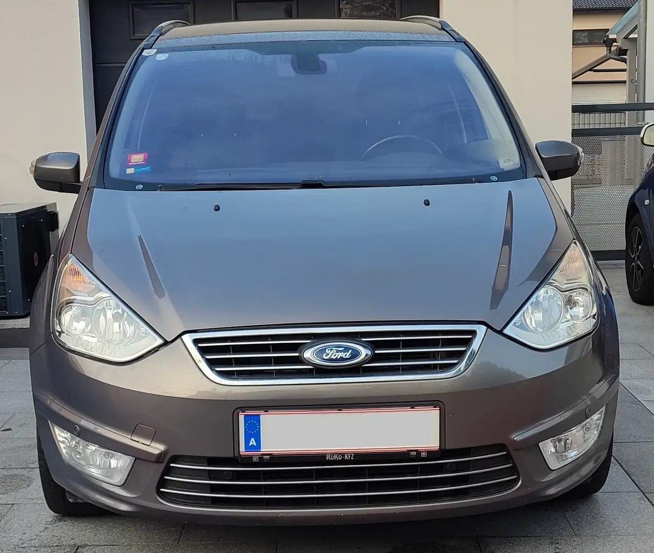 Ford Galaxy Galaxy Titanium 2,0 TDCi DPF Titanium Bronce - 2