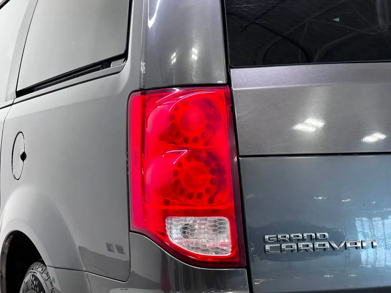 Dodge Grand Caravan снимка Dodge Grand Caravan