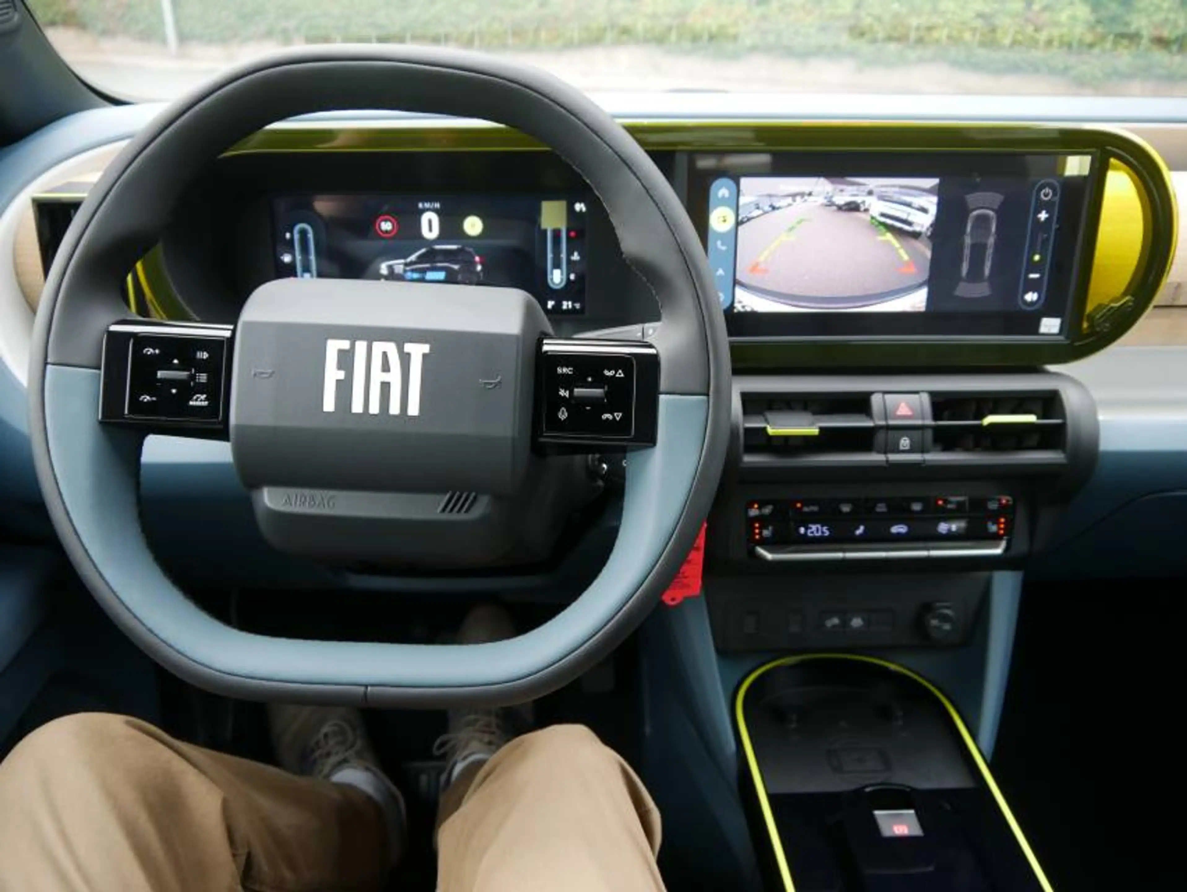 Fiat Grande Panda Hybrid la Prima Winterpaket (VOLL!) — photo 13