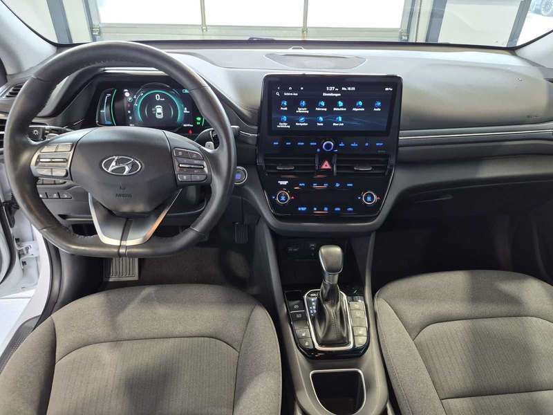 Hyundai IONIQ 1.6 GDI Style-Paket Plug-In Hybrid — photo 9