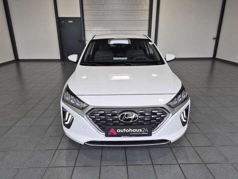 Hyundai IONIQ 1.6 GDI Style-Paket Plug-In Hybrid — photo 2