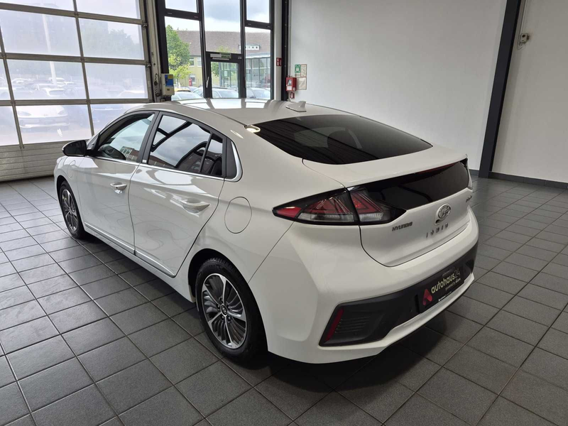 Hyundai IONIQ 1.6 GDI Style-Paket Plug-In Hybrid — photo 4