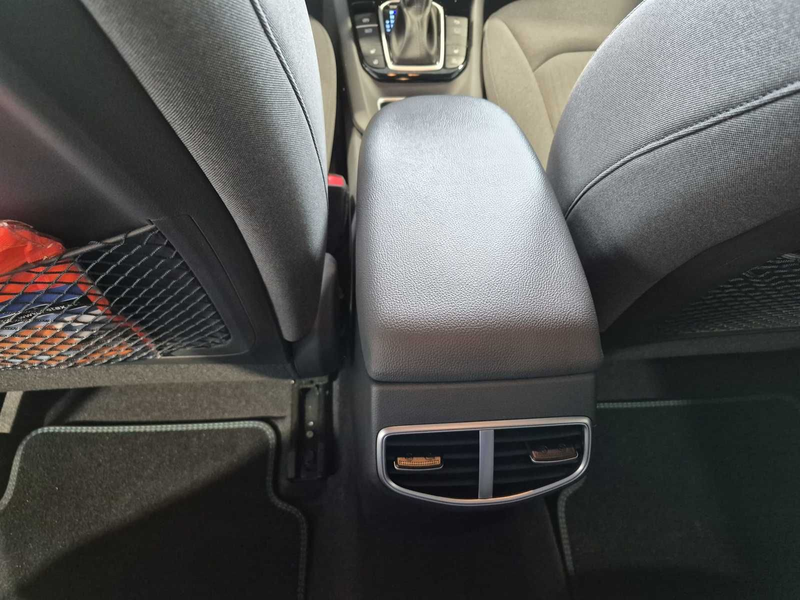 Hyundai IONIQ 1.6 GDI Style-Paket Plug-In Hybrid — photo 13