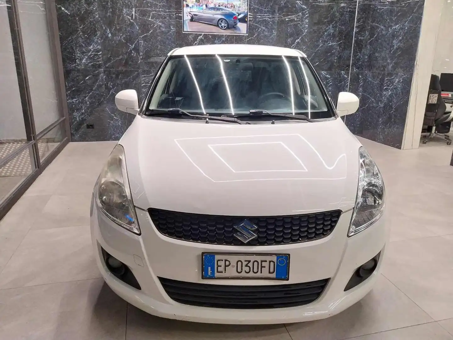 Suzuki Swift 1.2 VVT 5 porte B-Easy Bianco - 1