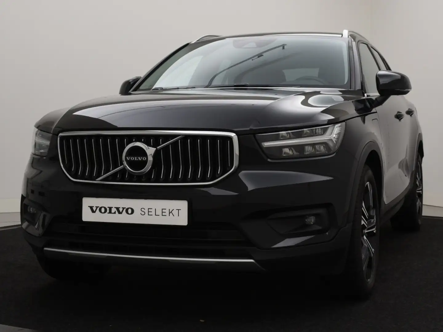 Volvo XC40 T4 PLUG-IN HYBRID INSCRIPTION EXPRESSION LEDER KEY Zwart - 2