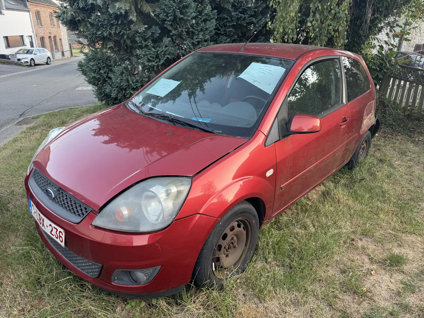 Ford Fiesta 1.8 Turbo Di - 2