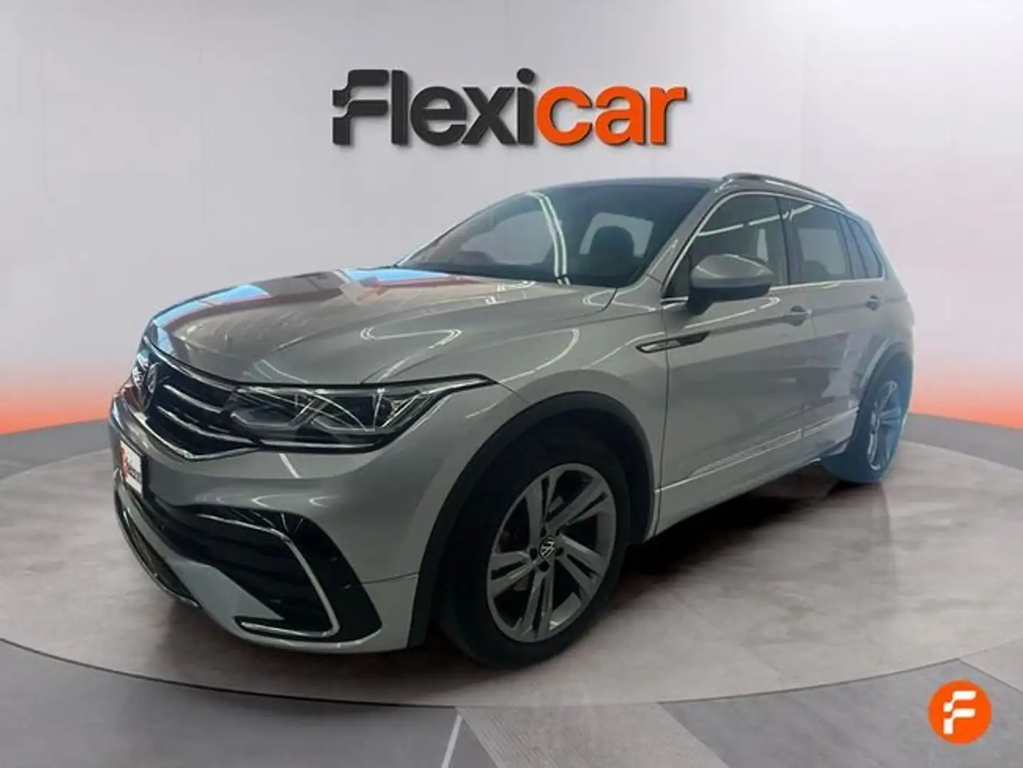 Volkswagen Tiguan 1.5 TSI R-Line DSG 110kW Gris - 2