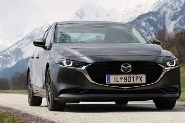 Sedan e-Skyactiv G122 Exclusive-Line