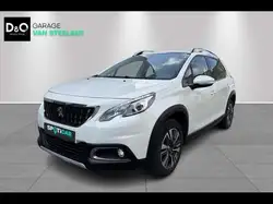 Peugeot 2008 Allure-PANODAK-GPS-CARPLAY-CAMERA