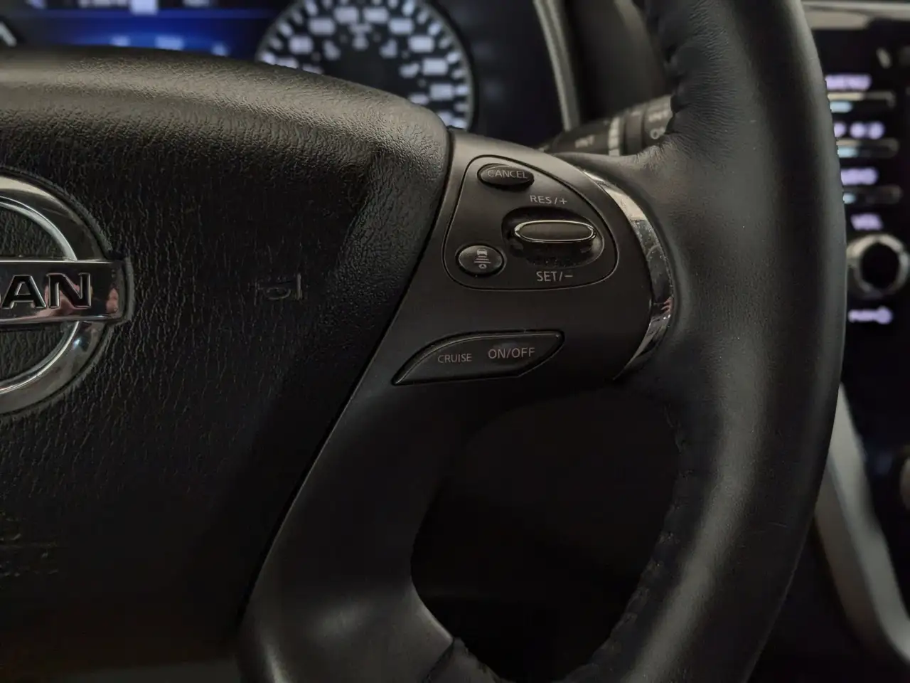 Nissan Murano снимка Nissan Murano