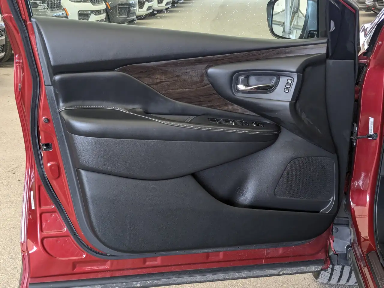 Nissan Murano снимка Nissan Murano