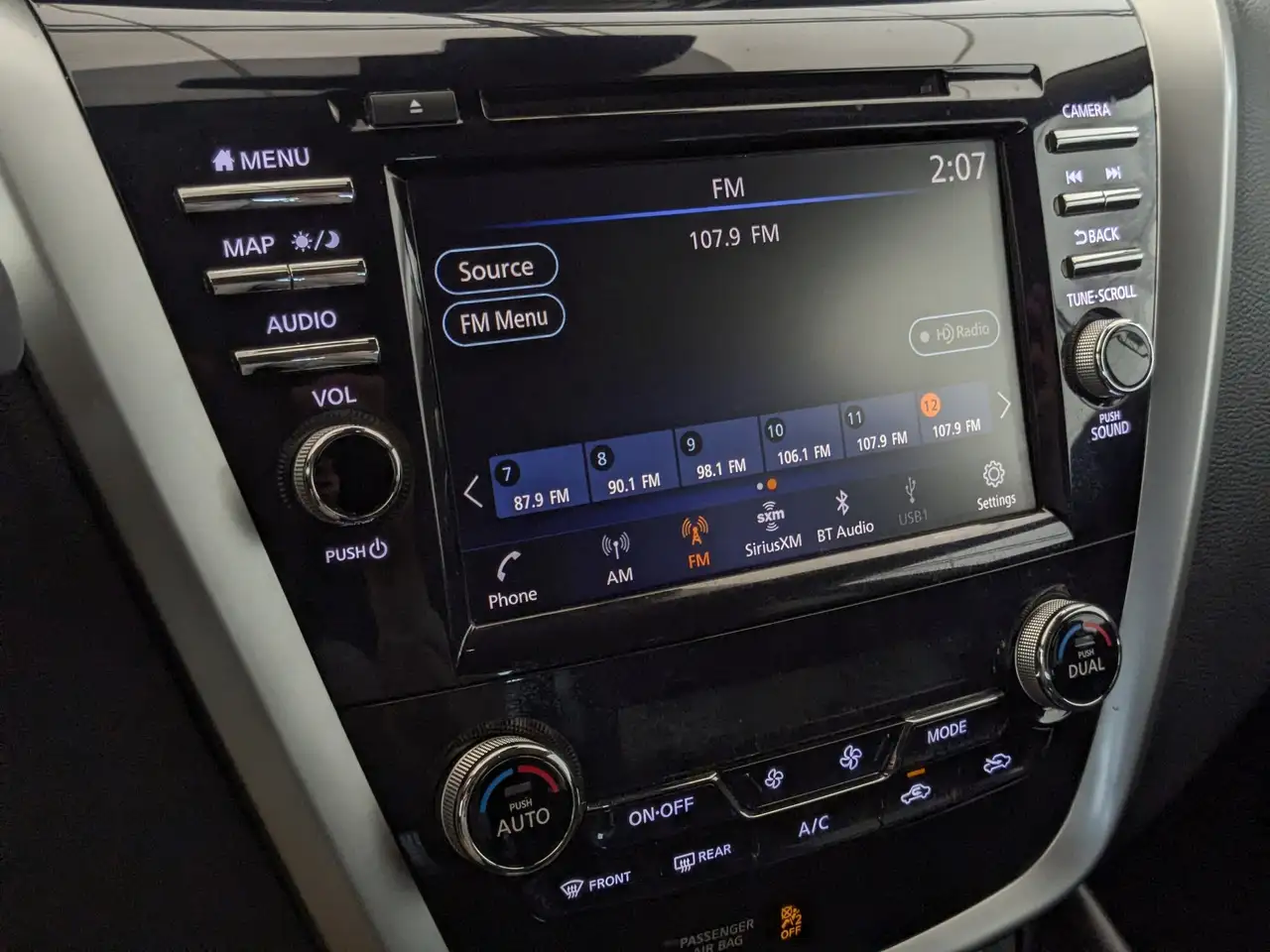 Nissan Murano снимка Nissan Murano