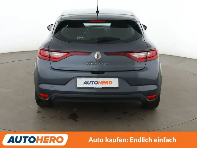 Renault Megane view 5
