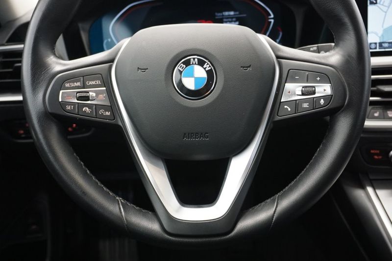 BMW 320 d xDrive — photo 10