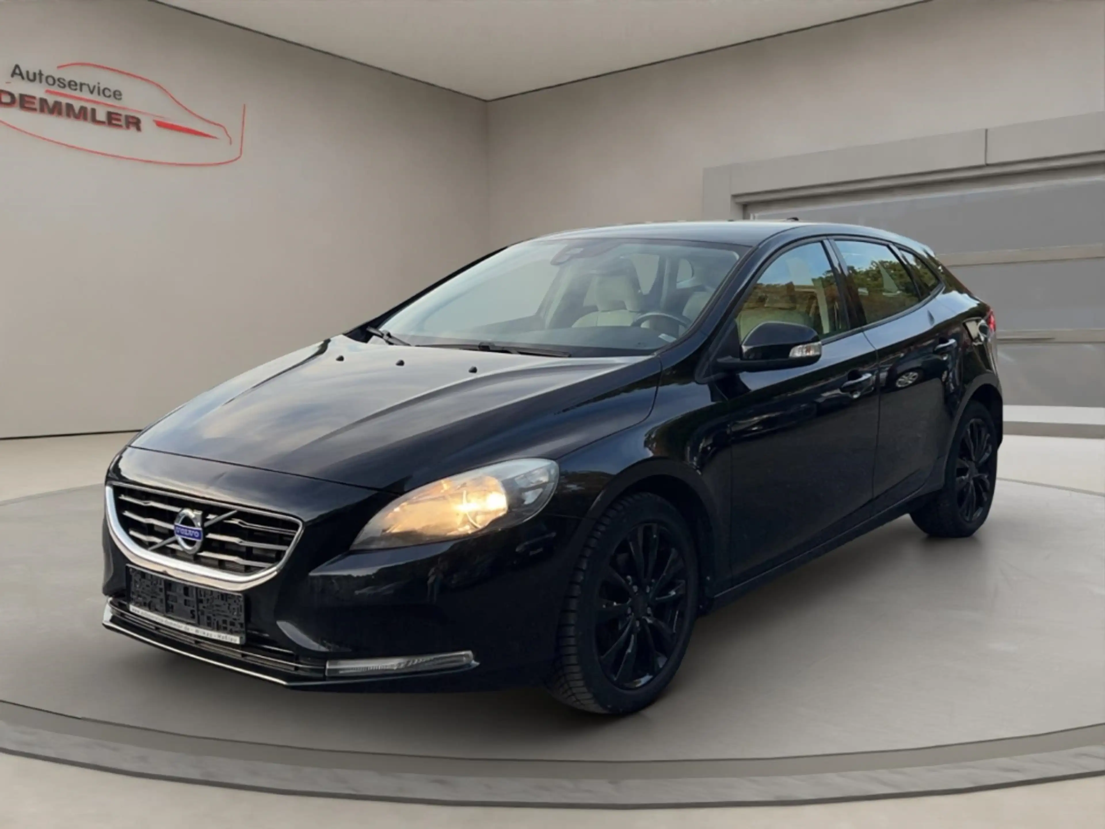 Volvo V40 Navi,Tempomat, Klimaautomatik,Parksensoren