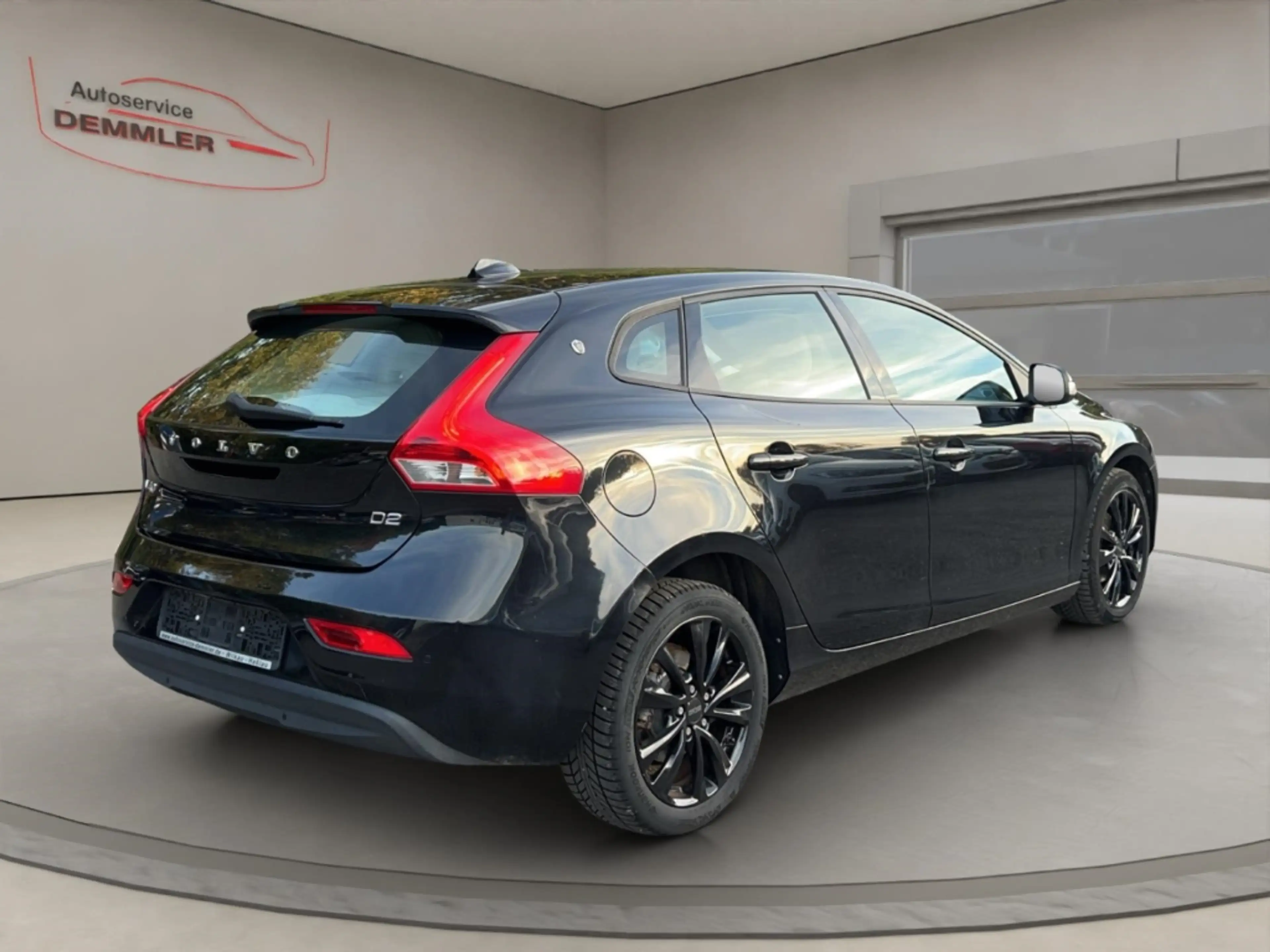 Volvo V40 Navi,Tempomat, Klimaautomatik,Parksensoren — photo 5