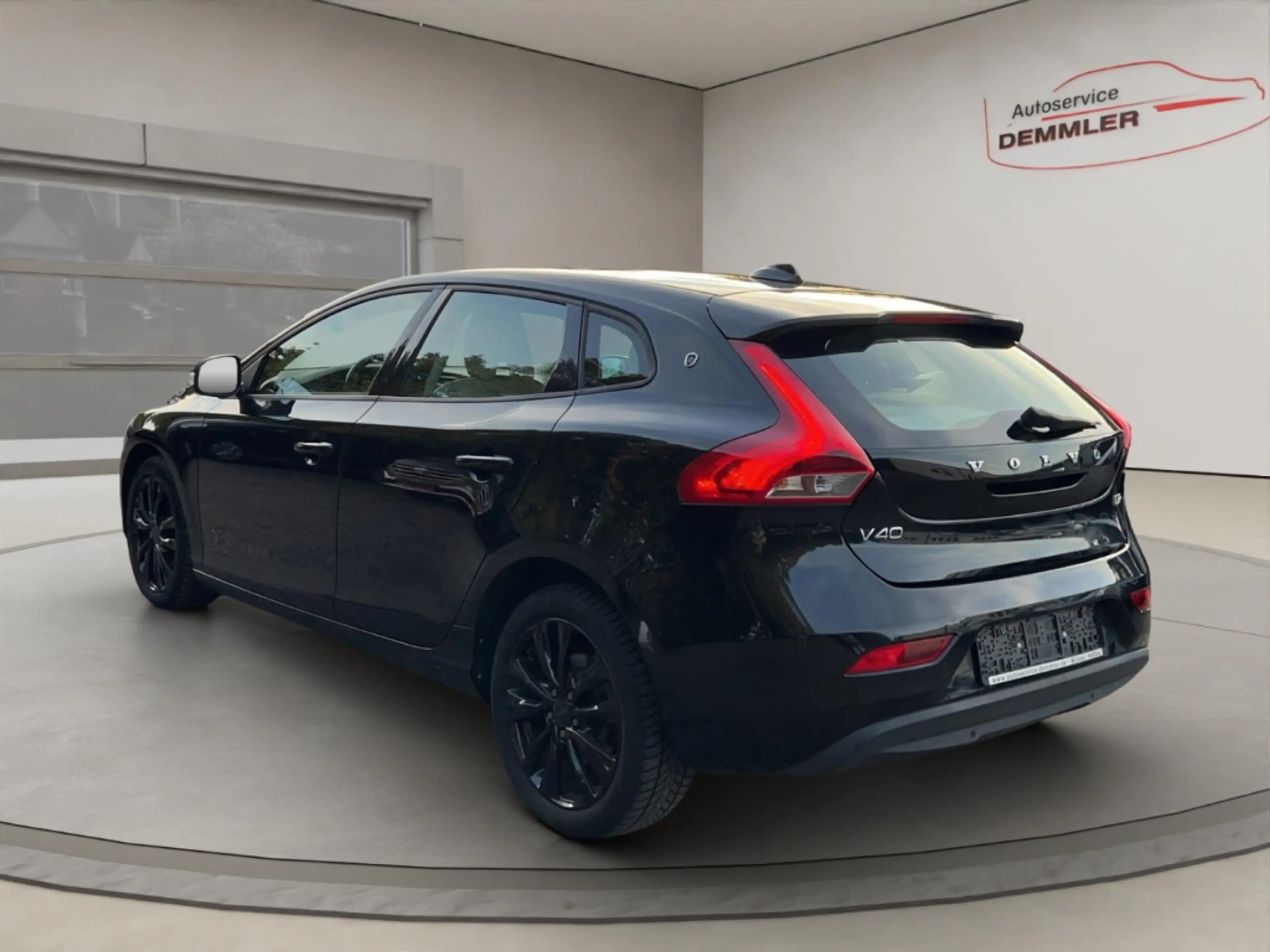 Volvo V40 Navi,Tempomat, Klimaautomatik,Parksensoren — photo 7