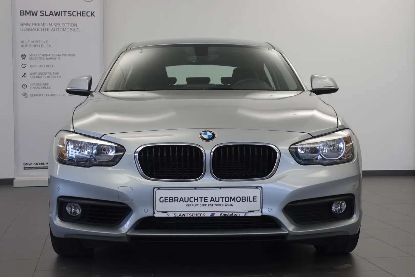 BMW 116 i Silber - 2
